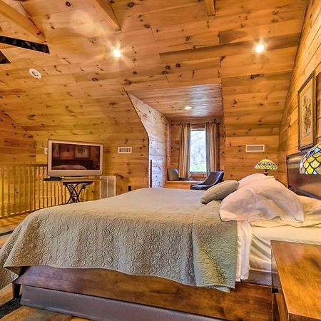 The Cabin At Marys Place With Deck And Mtn Views! Villa Maggie Valley Buitenkant foto