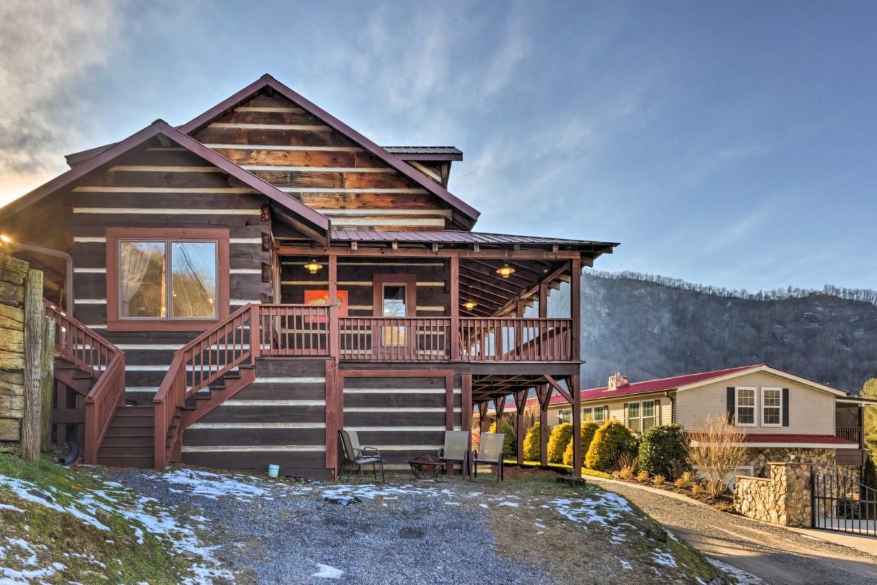 The Cabin At Marys Place With Deck And Mtn Views! Villa Maggie Valley Buitenkant foto