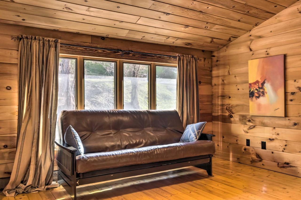 The Cabin At Marys Place With Deck And Mtn Views! Villa Maggie Valley Buitenkant foto