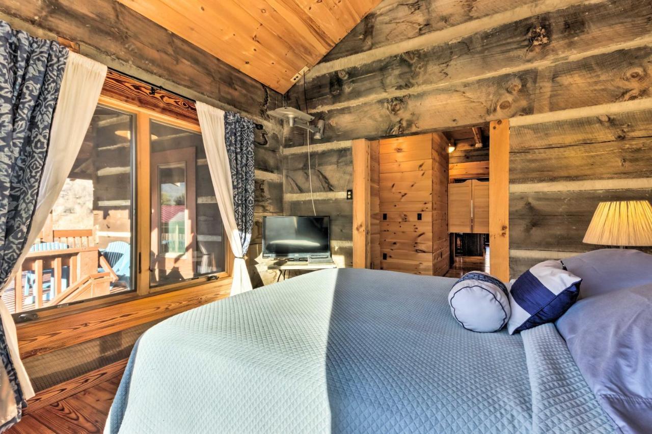 The Cabin At Marys Place With Deck And Mtn Views! Villa Maggie Valley Buitenkant foto