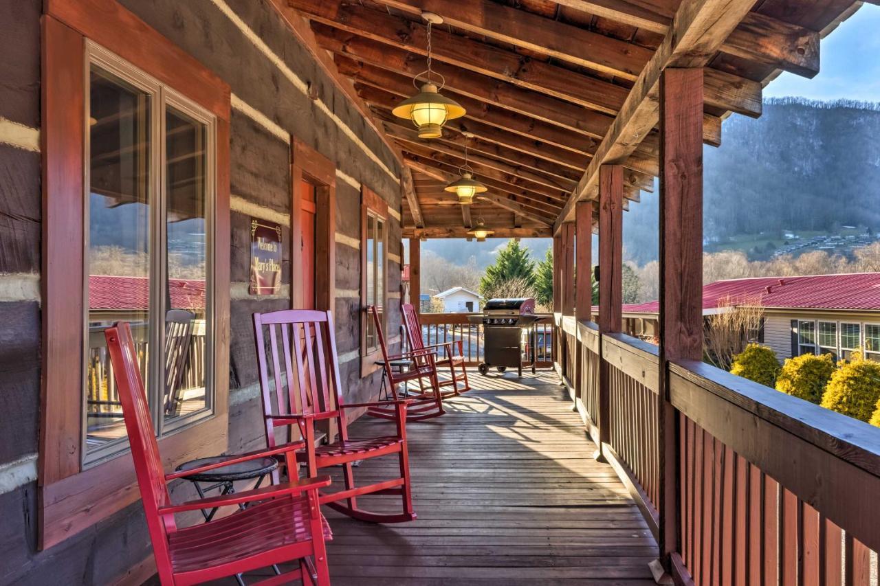 The Cabin At Marys Place With Deck And Mtn Views! Villa Maggie Valley Buitenkant foto